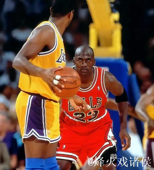 NBA最狠脏动作防守，乔丹和皮尔斯都害怕他